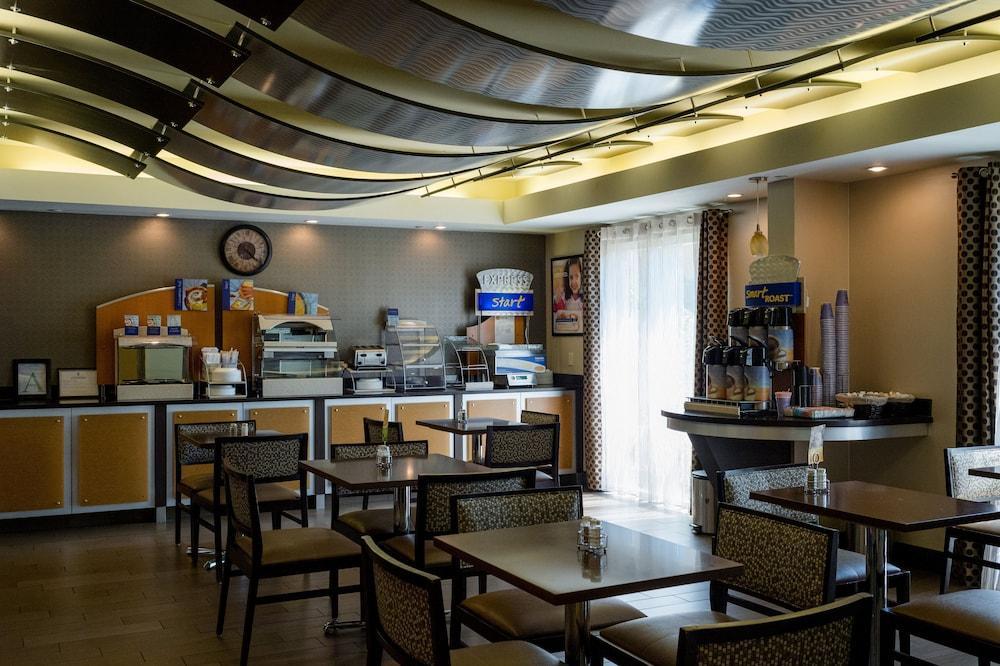 Holiday Inn Express & Suites - Oxford By Ihg Zewnętrze zdjęcie